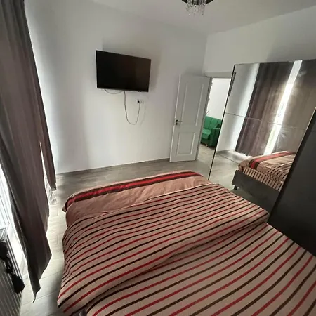 Adriana Zaharia Apartament *